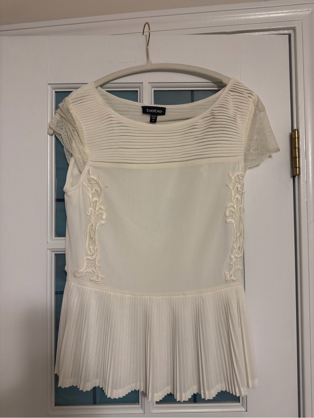 bebe Cream Lace & Pleated top